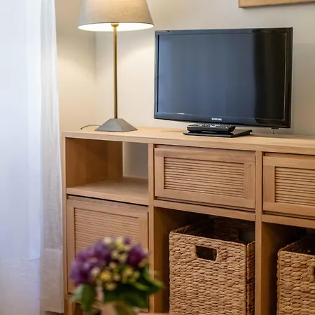 Les Petits Volets A 100m De La Appartement Antibes