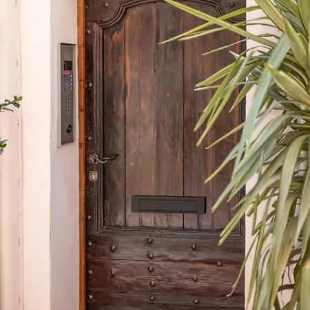 Apartamento Les Petits Volets A 100m De La Antibes